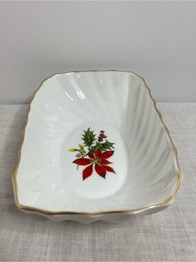 Royal Adderley Poinsettia Fine Bone China England Gold Trim Relish Candy Dish